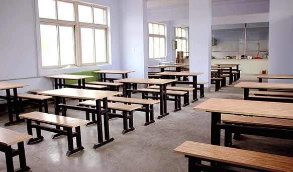 鞍山学校食堂